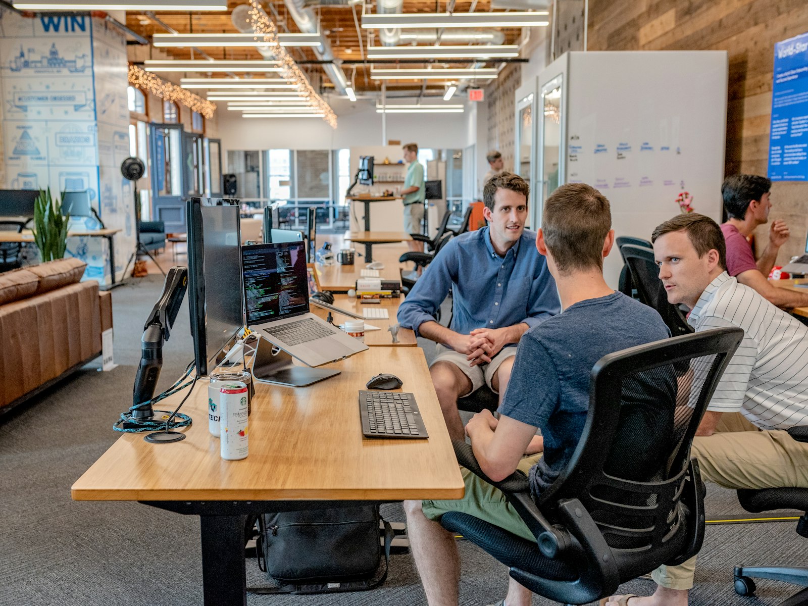 PitchMotion performance marketing workshop in an Ottawa studio